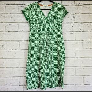 Boden short sleeve geometric casual dress midi. Comfortable fit!
